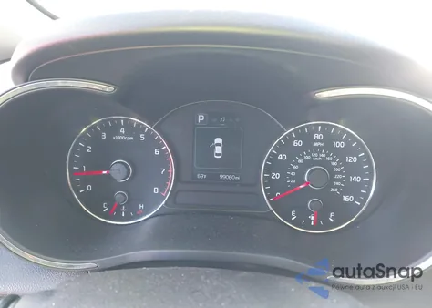 2018 Kia Forte S из США, поврежденный, VIN 3KPFL4A77JE249683